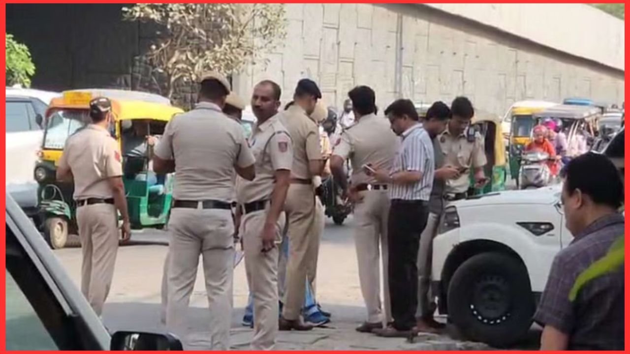 Murder: बाहरी दिल्ली के पश्चिम विहार में दिनदहाड़े मर्डर